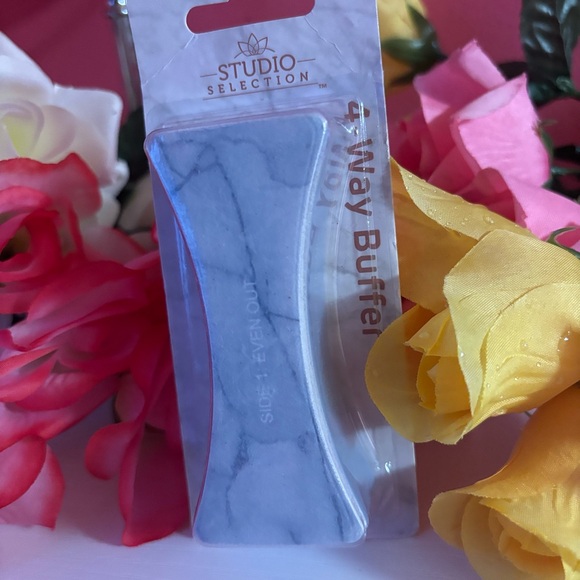 Studio Selection 4-Way Buffer - Picture 1 of 4